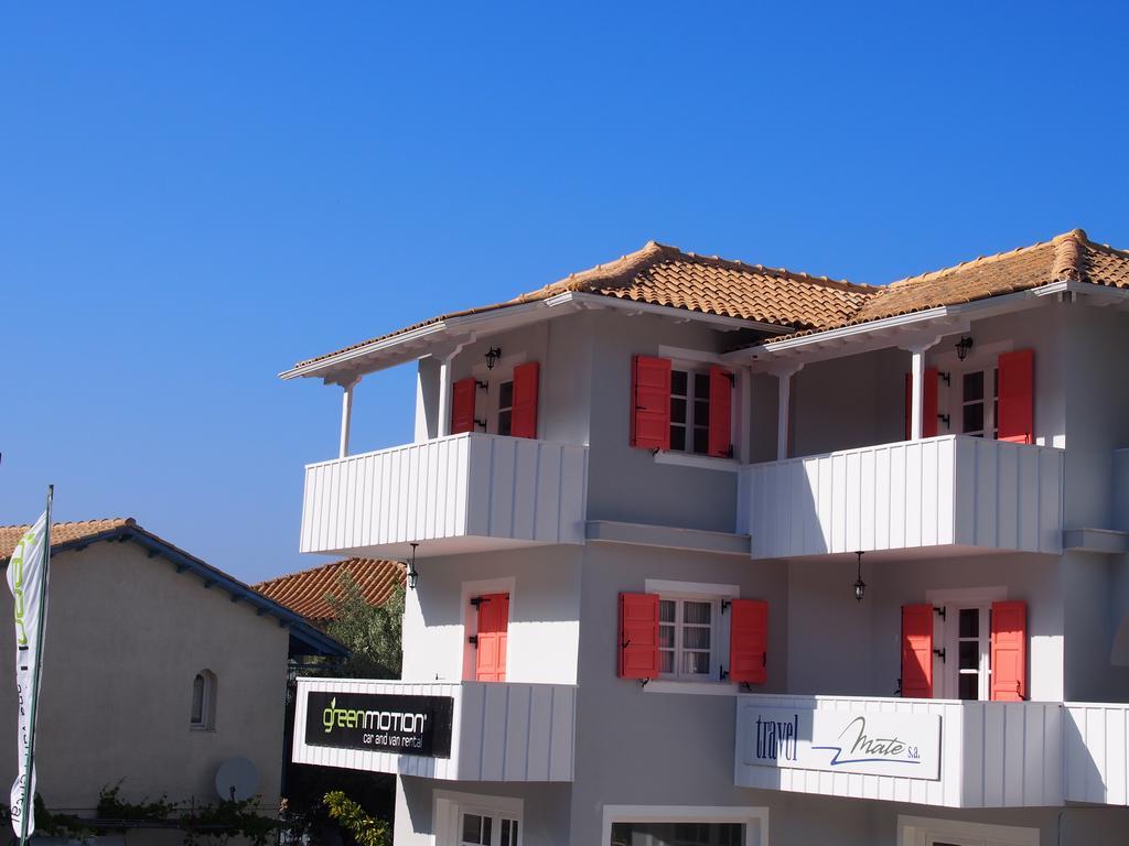 Eolos Apartments With Private Parking อาโยส นิกีตัส ภายนอก รูปภาพ