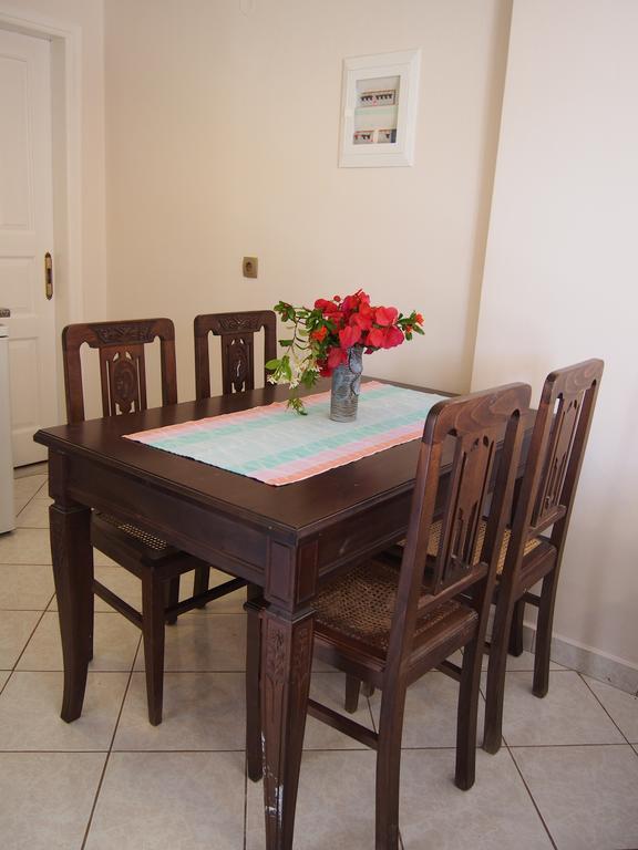 Eolos Apartments With Private Parking อาโยส นิกีตัส ภายนอก รูปภาพ