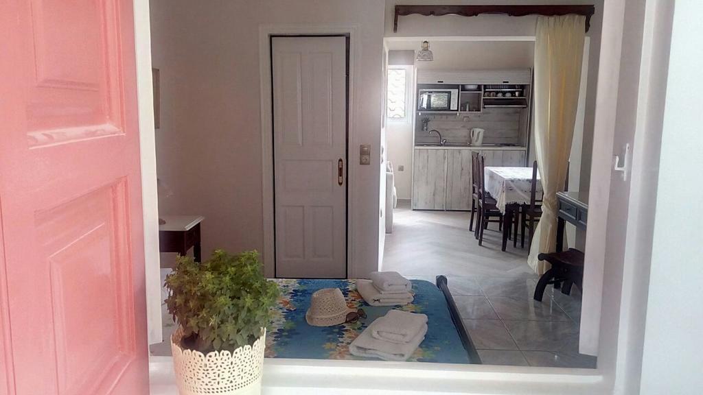 Eolos Apartments With Private Parking อาโยส นิกีตัส ภายนอก รูปภาพ
