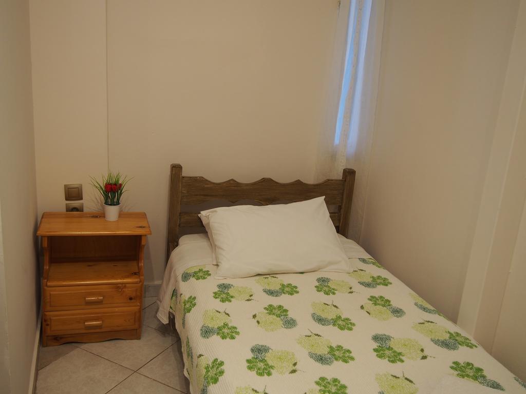 Eolos Apartments With Private Parking อาโยส นิกีตัส ภายนอก รูปภาพ