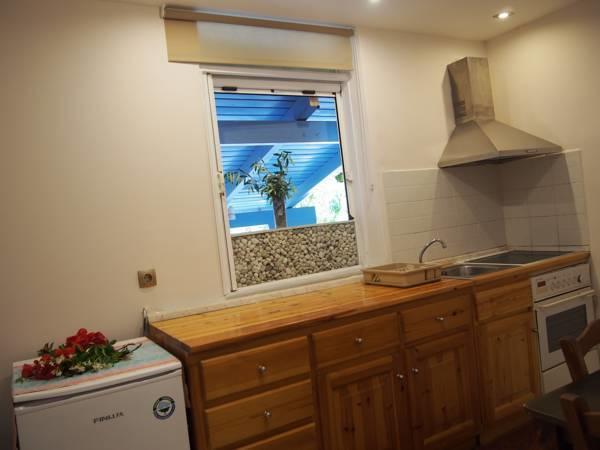 Eolos Apartments With Private Parking อาโยส นิกีตัส ภายนอก รูปภาพ
